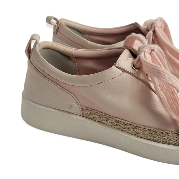 Vionic Winny Sneakers - Picture 3 of 10